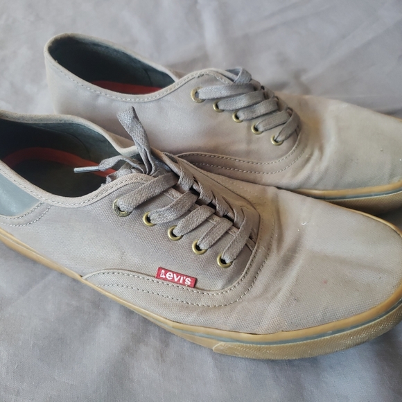 Levis mens canvas sneakers shoes size 11